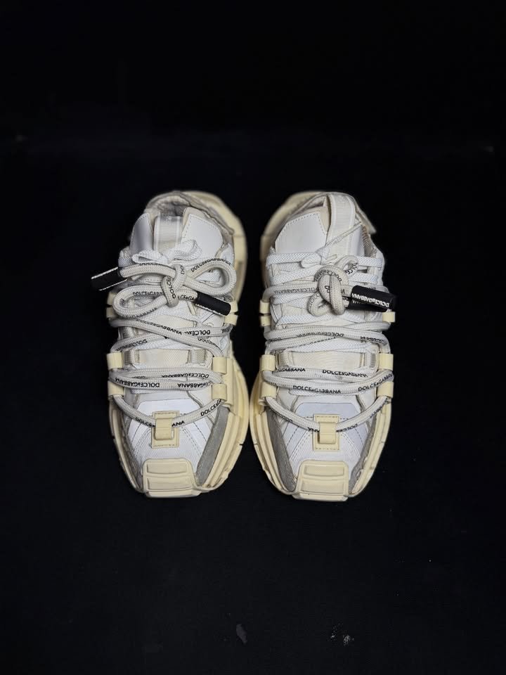 Dolce & Gabbana Low Top Sneaker - Image 3