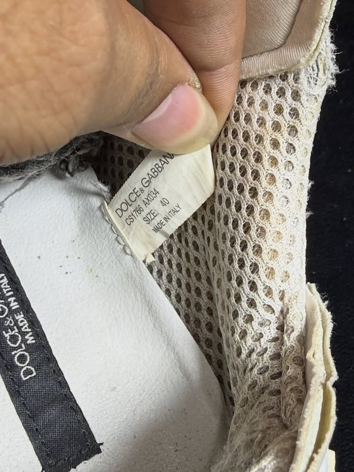 Dolce & Gabbana Low Top Sneaker - Image 7