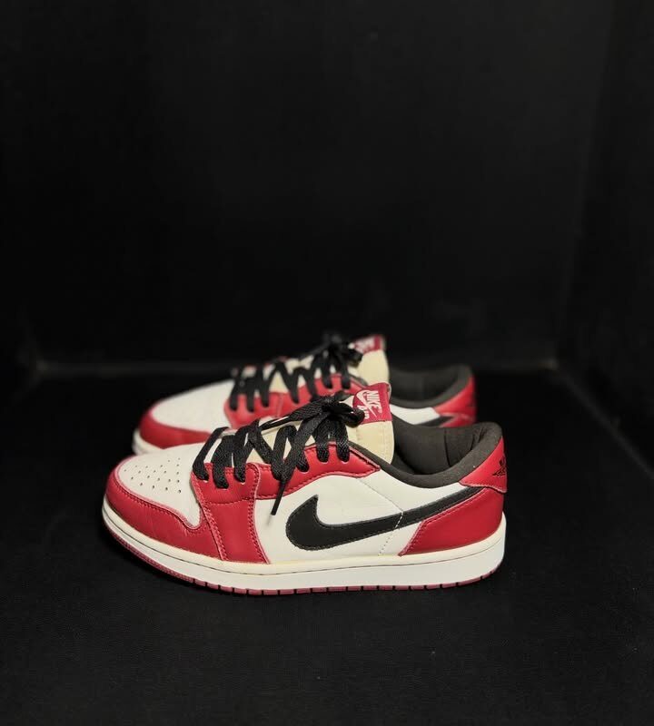 Jordan 1 Low Chicago