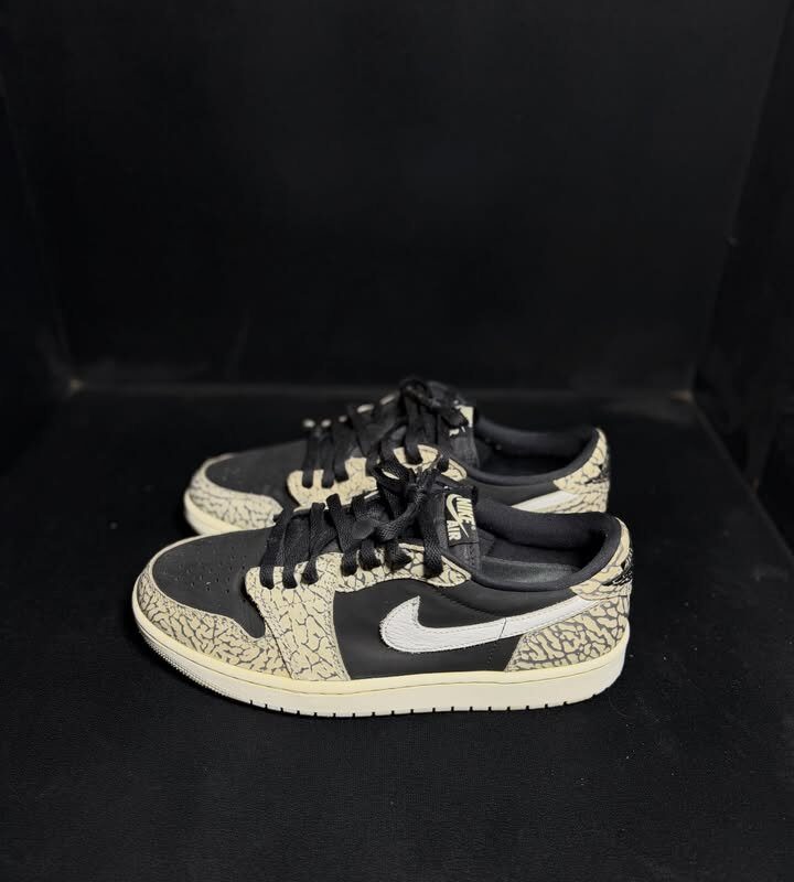 Jordan 1 Low Black Cement