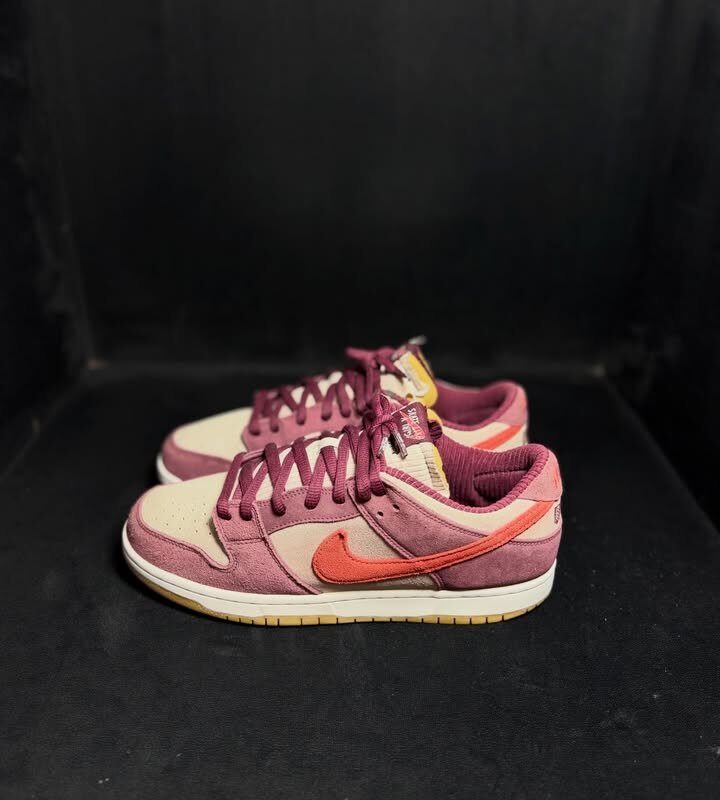 Nike SB Dunk Low Skate Like A Girl