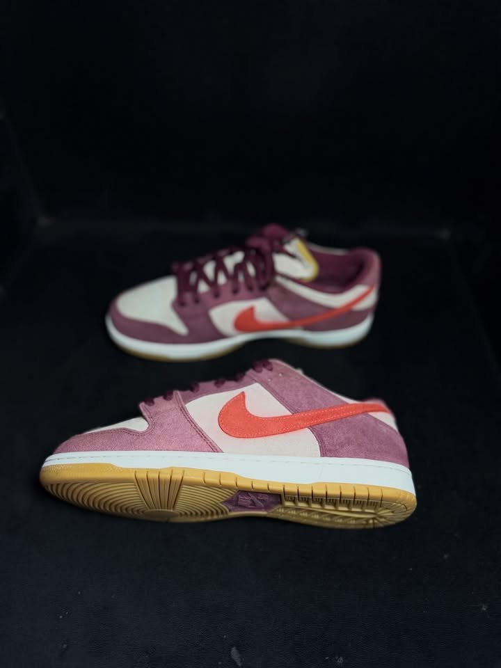 Nike SB Dunk Low Skate Like A Girl - Image 4