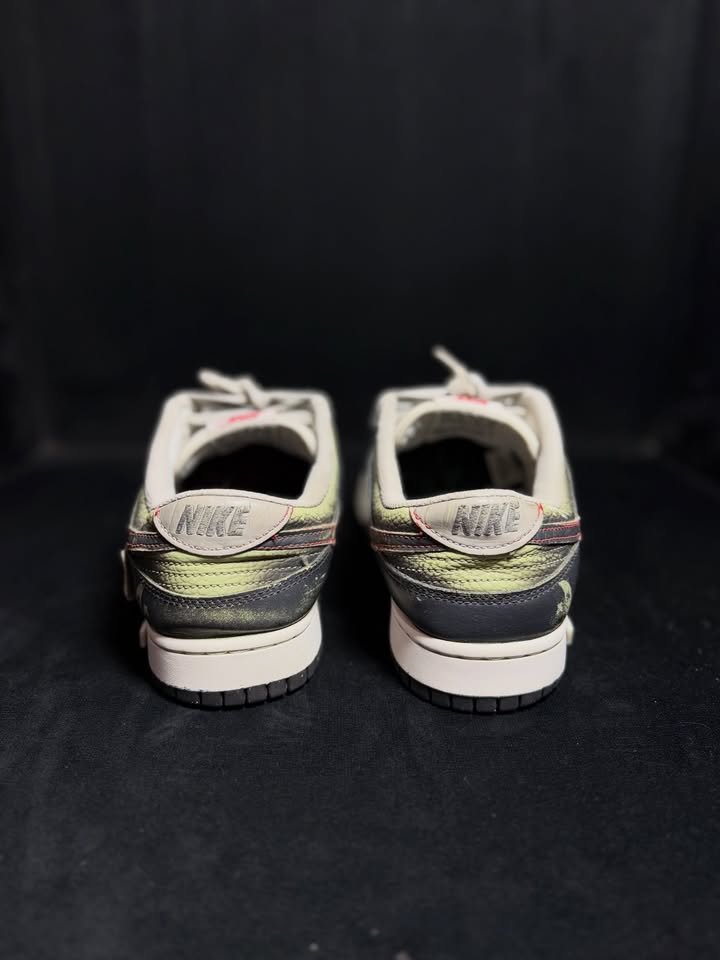 Nike SB Dunk Low Custom - Image 5