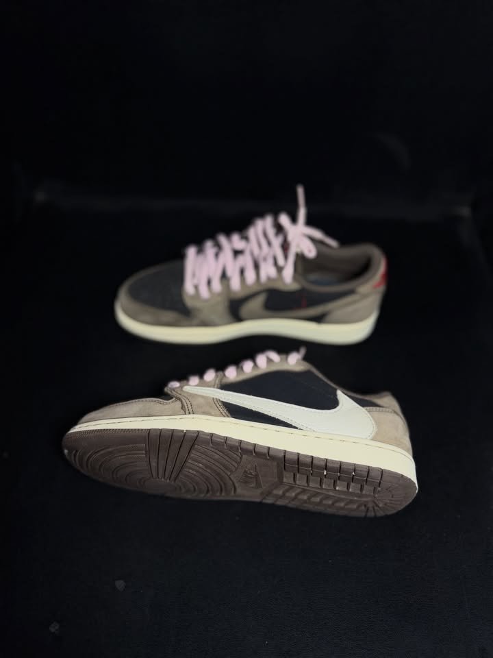 Jordan 1 Low Travis Scott Mocha - Image 4