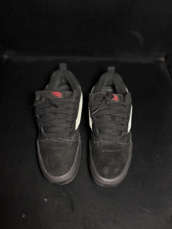 VANS Old Skool Low Top Suede Black Sneaker - Image 3