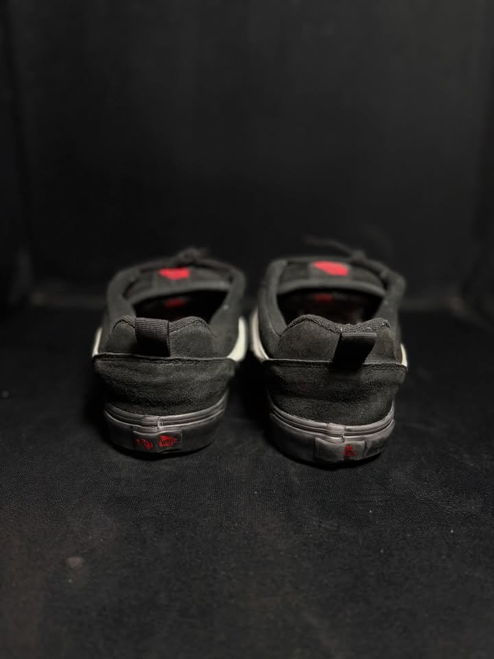 VANS Old Skool Low Top Suede Black Sneaker - Image 6