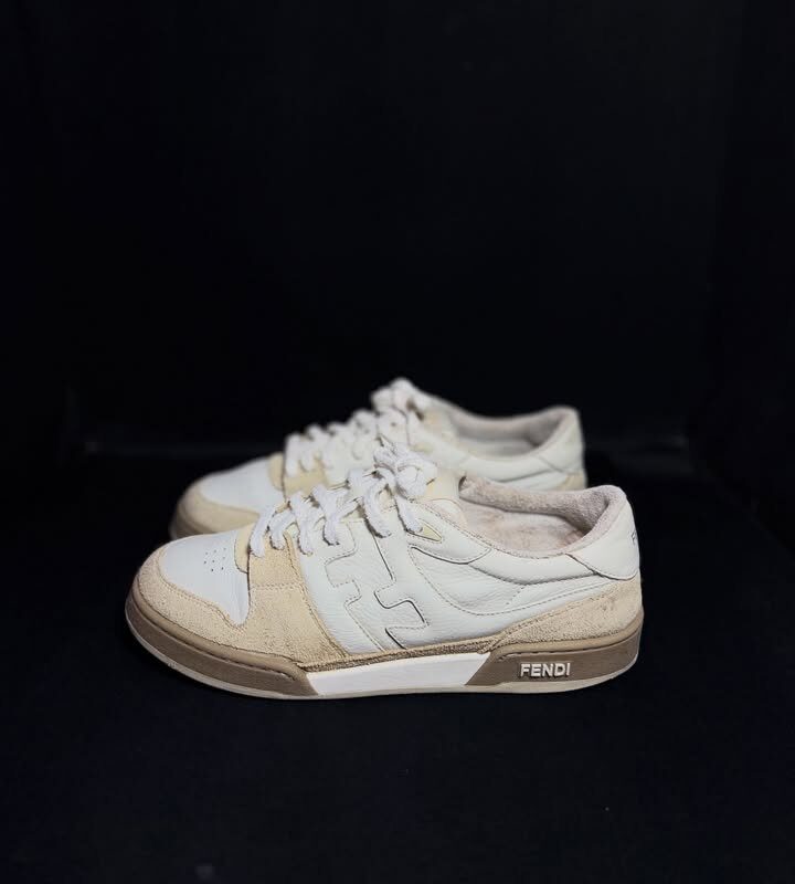 Fendi Low Top Sneaker