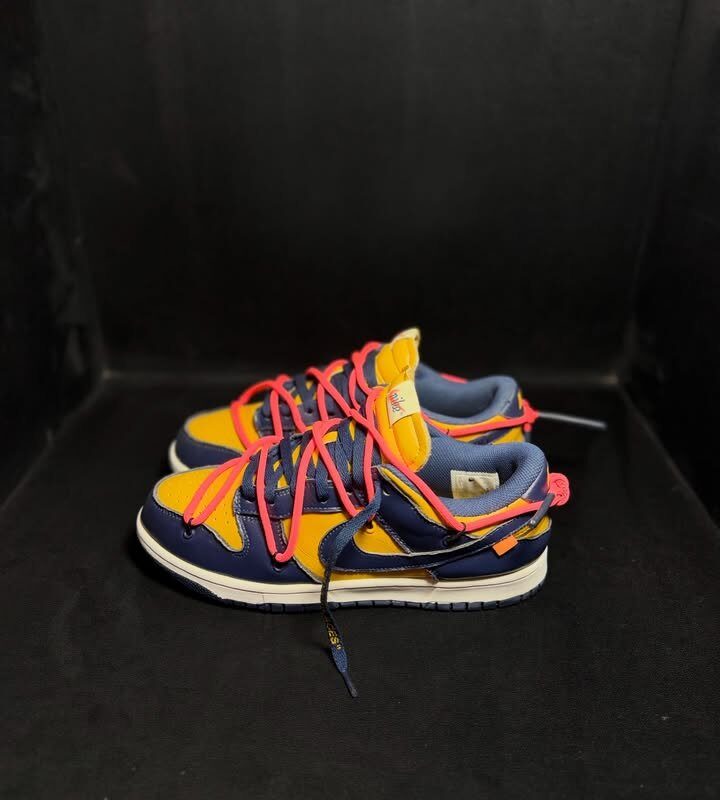 SB Dunk Low OFF-WHITE University Gold