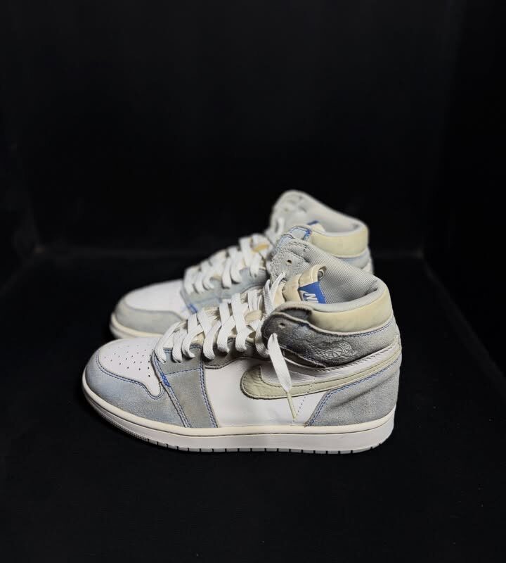 Jordan 1 High OG Hyper Royal