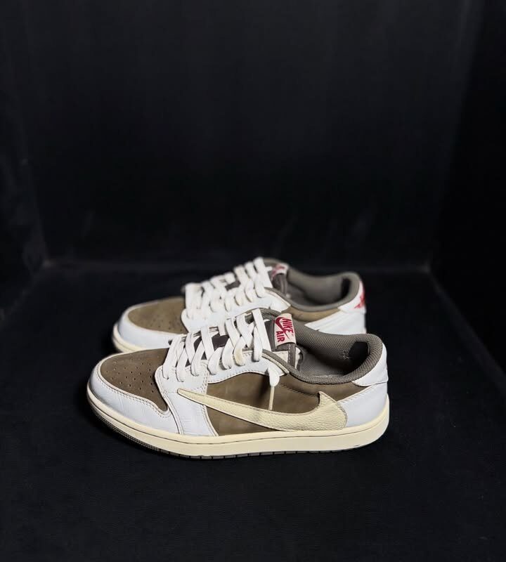 Jordan 1 Low Travis Scott Reverse Mocha