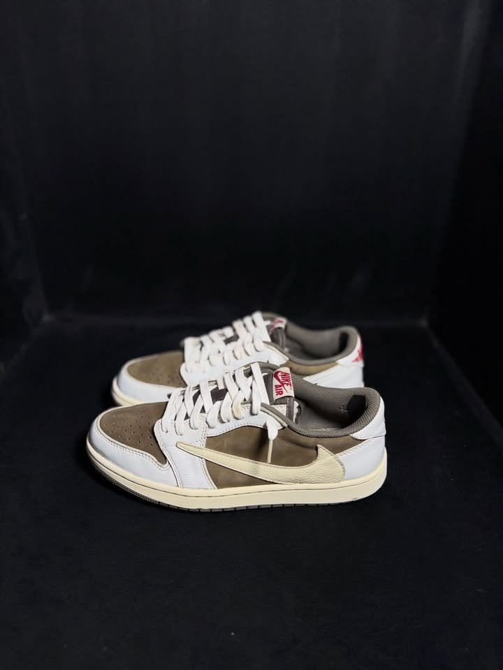 Jordan 1 Low Travis Scott Reverse Mocha