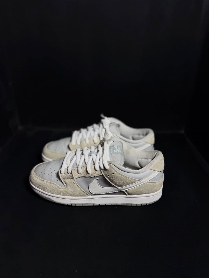 SB Dunk Low Summit White