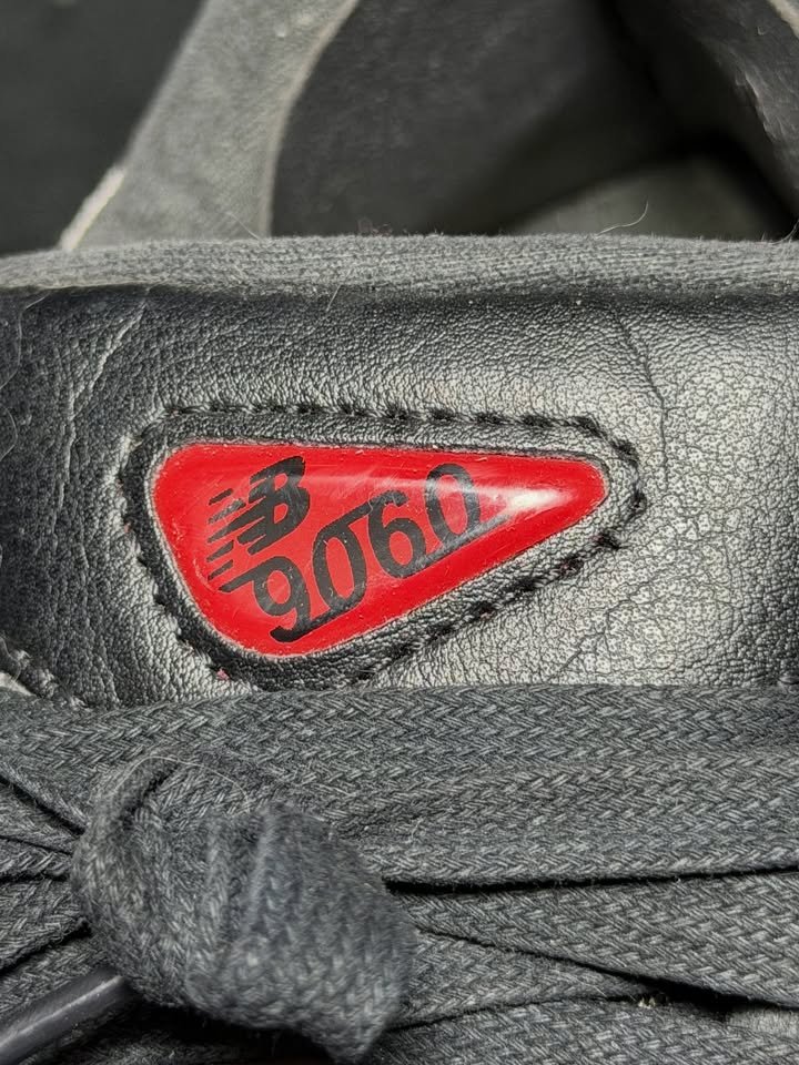 New Balance Low Top Sneaker Black Grey 9060 - Image 8